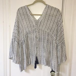 Boho Chic V-Neck Peasant Top
